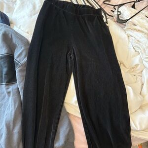 black flared ribbed leggings